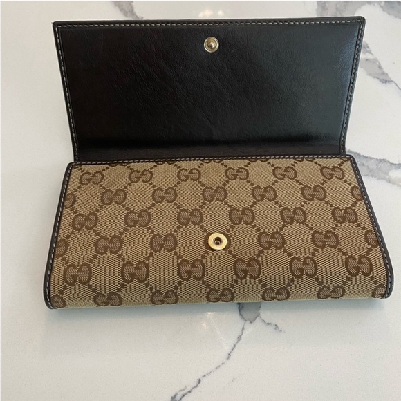 Long GUCCi wallet - Picture 2 of 4